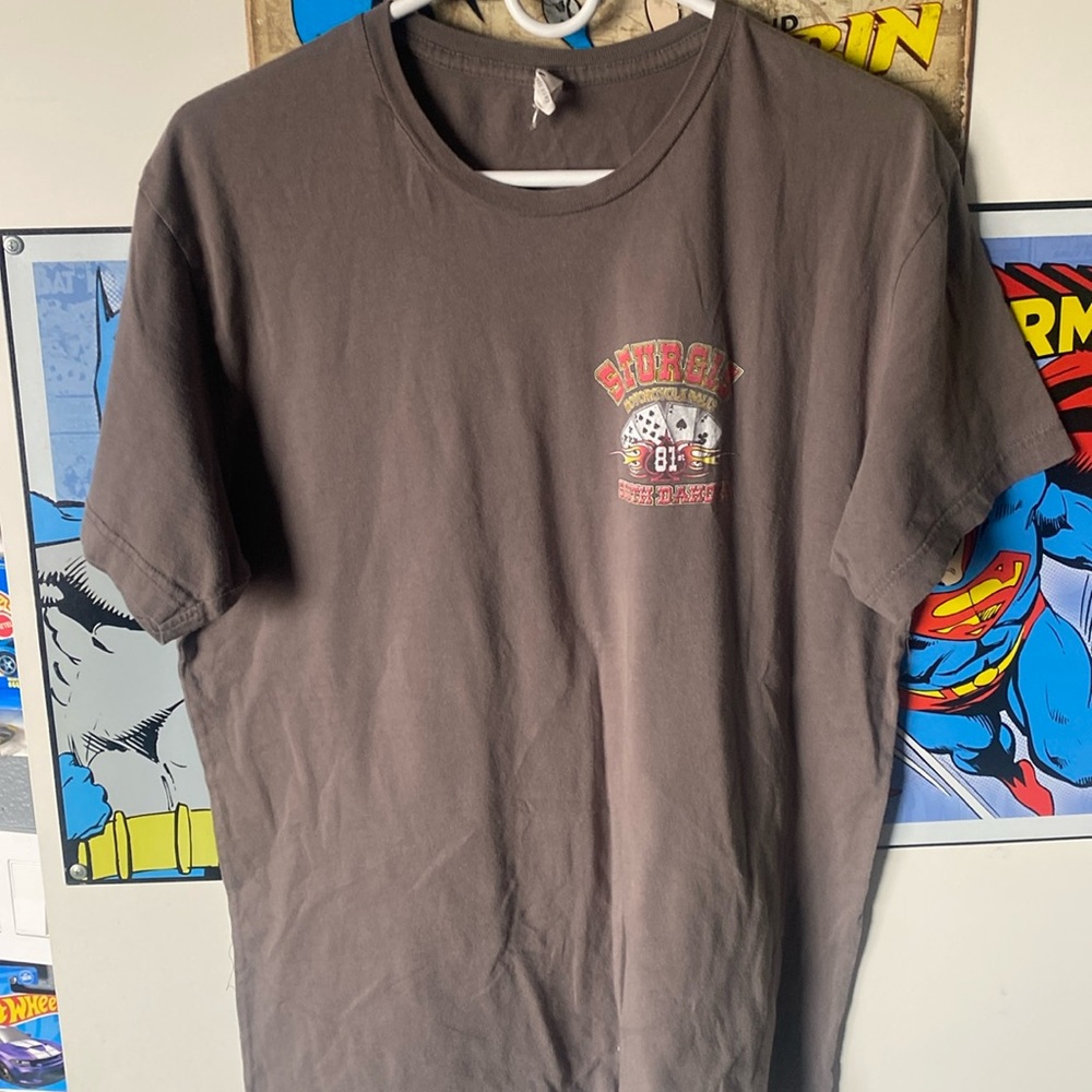 Gray sturgis tee